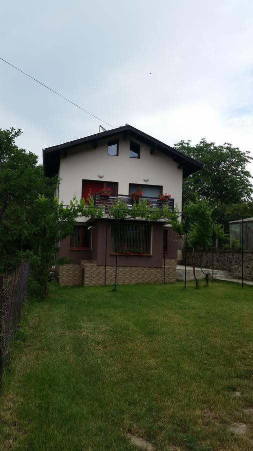 ספרבה בניה Kavdanski Guesthouse מראה חיצוני תמונה